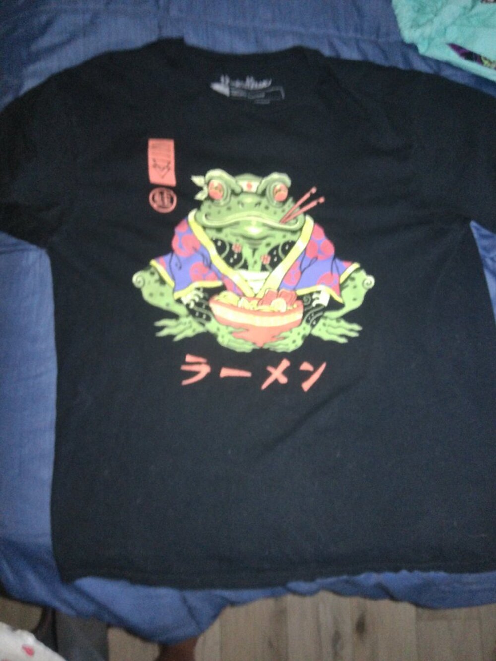 Mens Large Frog In Kimono T Shirt-Good Condition-No Tags